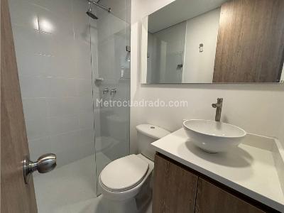 Apartamento de 3 alcobas en venta en Ditaires, Itagüí, 63 m² · foto 5 de 20