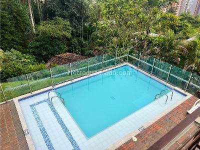 Casa de 3 alcobas en venta en La Calleja, Envigado, 239 m² · foto 11 de 11