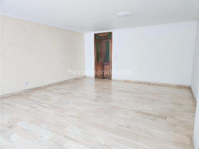 Apartamento de 3 alcobas en venta en El Poblado, Medellín, 226 m² · foto 9 de 14