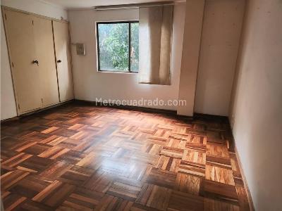 Apartamento de 3 alcobas en venta en El Poblado, Medellín, 226 m² · foto 11 de 14