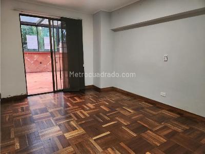 Apartamento de 3 alcobas en venta en El Poblado, Medellín, 226 m² · foto 12 de 14