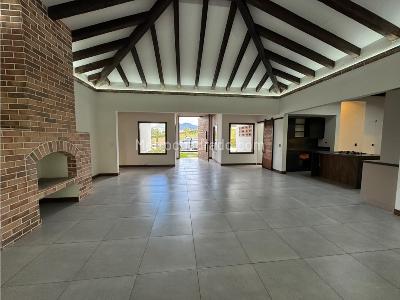 Casa de 3 alcobas en venta en San Antonio De Pereira, Rionegro, 1560 m² · foto 4 de 20