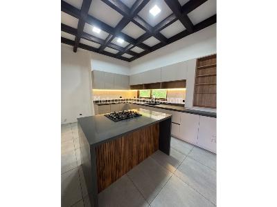 Casa de 3 alcobas en venta en San Antonio De Pereira, Rionegro, 1560 m² · foto 6 de 20