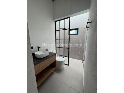 Casa de 3 alcobas en venta en San Antonio De Pereira, Rionegro, 1560 m² · foto 10 de 20