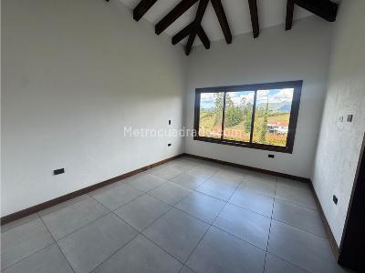 Casa de 3 alcobas en venta en San Antonio De Pereira, Rionegro, 1560 m² · foto 11 de 20
