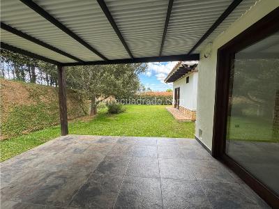 Casa de 3 alcobas en venta en San Antonio De Pereira, Rionegro, 1560 m² · foto 20 de 20