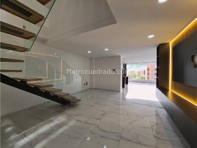 Apartamento de 4 alcobas en venta en Laureles, Medellín, 223 m² · foto 4 de 20