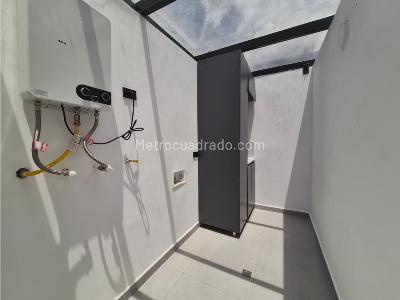 Apartamento de 4 alcobas en venta en Laureles, Medellín, 223 m² · foto 20 de 20