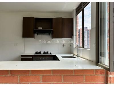 Apartamento en venta en El Poblado, Medellín · foto 8 de 17