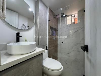 Apartamento de 3 alcobas en venta en El Poblado, Medellín, 98 m² · foto 12 de 20