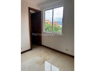 Apartamento de 3 alcobas en venta en Laureles, Medellín, 180 m² · foto 13 de 20