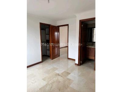 Apartamento de 3 alcobas en venta en Laureles, Medellín, 180 m² · foto 15 de 20