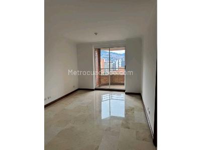 Apartamento de 3 alcobas en venta en Laureles, Medellín, 180 m² · foto 19 de 20