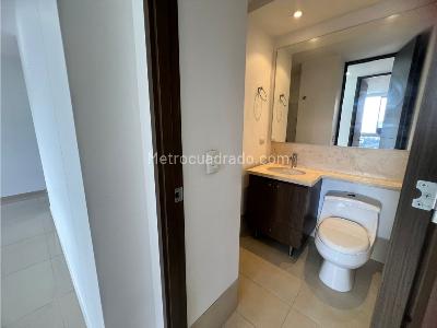 Apartamento de 3 alcobas en venta en Loma De Los Balsos, Medellín, 92 m² · foto 8 de 19