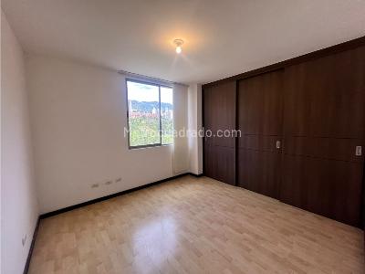 Apartamento de 3 alcobas en venta en Loma De Los Balsos, Medellín, 92 m² · foto 9 de 19