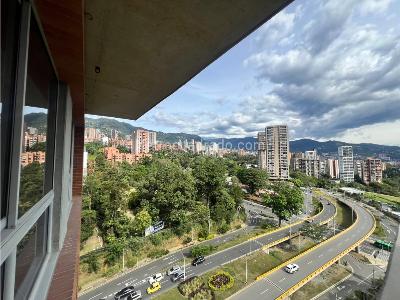 Apartamento de 3 alcobas en venta en Loma De Los Balsos, Medellín, 92 m² · foto 11 de 19