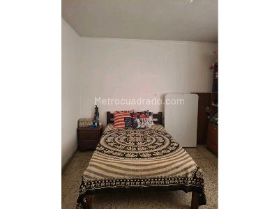 Apartamento de 3 alcobas en venta en Laureles Estadio, Medellín, 130 m² · foto 6 de 17