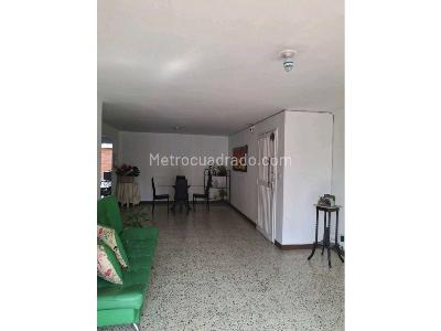 Apartamento de 3 alcobas en venta en Laureles Estadio, Medellín, 130 m² · foto 9 de 17