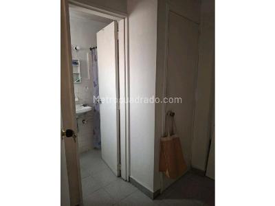 Apartamento de 3 alcobas en venta en Laureles Estadio, Medellín, 130 m² · foto 16 de 17