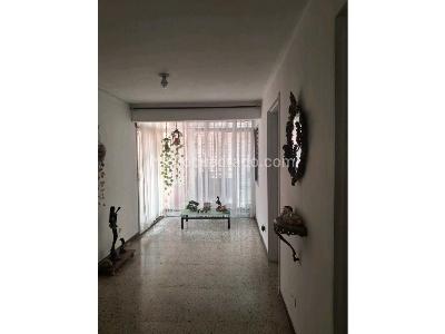 Apartamento de 3 alcobas en venta en Laureles Estadio, Medellín, 130 m² · foto 17 de 17