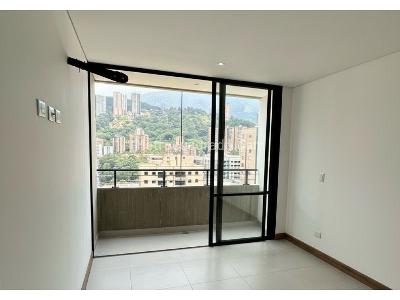 Apartamento de 2 alcobas en venta en El Poblado, Medellín, 94 m² · foto 3 de 14