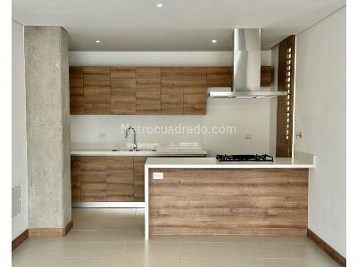 Apartamento de 2 alcobas en venta en El Poblado, Medellín, 94 m² · foto 6 de 14