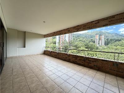 Apartamento de 3 alcobas en venta en El Poblado, Medellín, 316 m² · foto 3 de 20