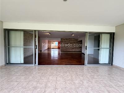 Apartamento de 3 alcobas en venta en El Poblado, Medellín, 316 m² · foto 4 de 20