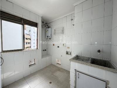 Apartamento de 3 alcobas en venta en El Poblado, Medellín, 316 m² · foto 11 de 20