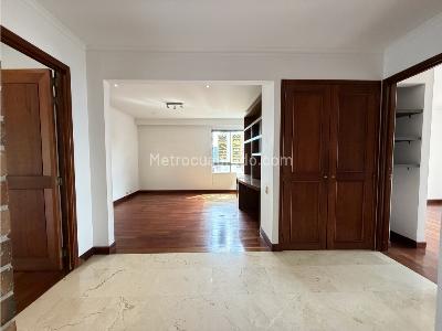 Apartamento de 3 alcobas en venta en El Poblado, Medellín, 316 m² · foto 15 de 20