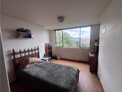 Apartamento de 3 alcobas en venta en El Poblado, Medellín, 123 m² · foto 4 de 8