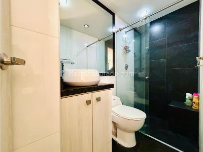 Apartamento de 3 alcobas en venta en Cerro Nutibara, Medellín, 128 m² · foto 18 de 19