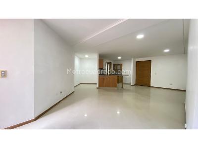 Apartamento de 3 alcobas en venta en Las Lomitas, Sabaneta, 170 m² · foto 4 de 20