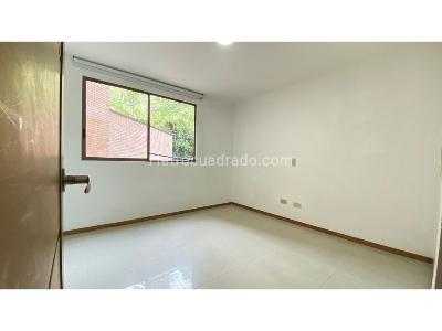 Apartamento de 3 alcobas en venta en Las Lomitas, Sabaneta, 170 m² · foto 5 de 20