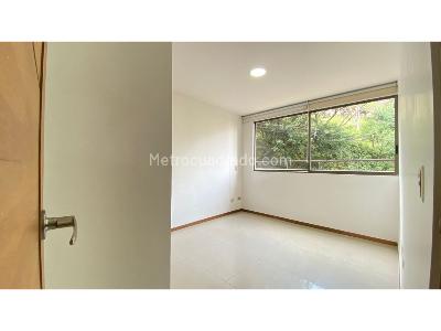 Apartamento de 3 alcobas en venta en Las Lomitas, Sabaneta, 170 m² · foto 7 de 20
