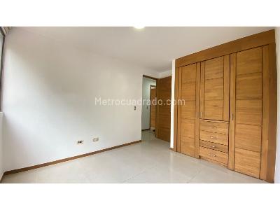 Apartamento de 3 alcobas en venta en Las Lomitas, Sabaneta, 170 m² · foto 8 de 20