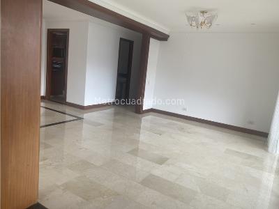 Apartamento de 3 alcobas en venta en El Poblado Milla De Oro, Medellín, 193 m² · foto 10 de 20