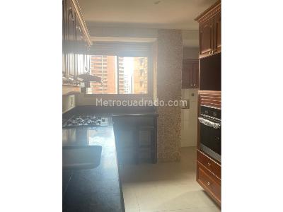 Apartamento de 3 alcobas en venta en El Poblado Milla De Oro, Medellín, 193 m² · foto 13 de 20