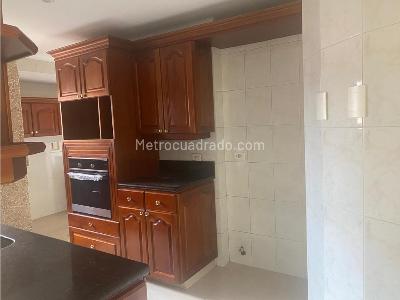 Apartamento de 3 alcobas en venta en El Poblado Milla De Oro, Medellín, 193 m² · foto 14 de 20