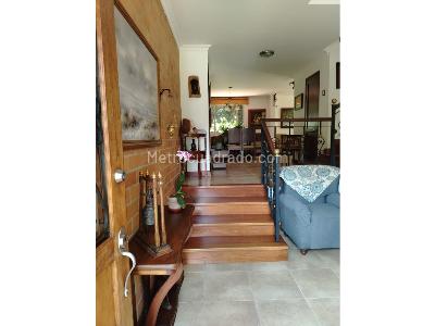 Casa de 5 alcobas en venta en Los Alcazares, Sabaneta, 187 m² · foto 4 de 12