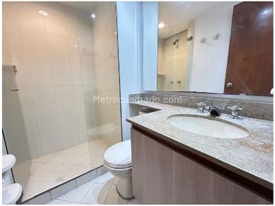 Apartamento de 3 alcobas en venta en El Tesoro, Medellín, 114 m² · foto 6 de 15