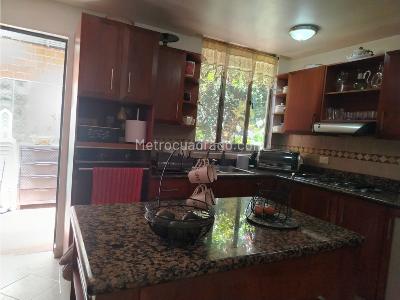 Casa de 4 alcobas en venta en Los Alcazares, Sabaneta, 190 m² · foto 5 de 20
