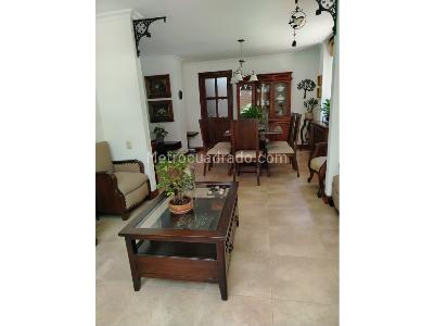Casa de 4 alcobas en venta en Los Alcazares, Sabaneta, 190 m² · foto 9 de 20
