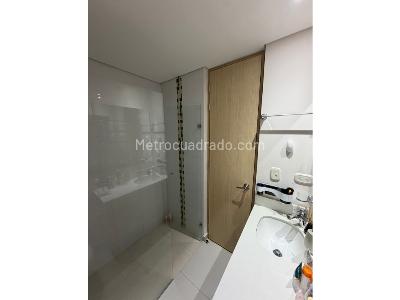Apartamento de 3 alcobas en venta en Loma De San Jose, Sabaneta, 93 m² · foto 11 de 13