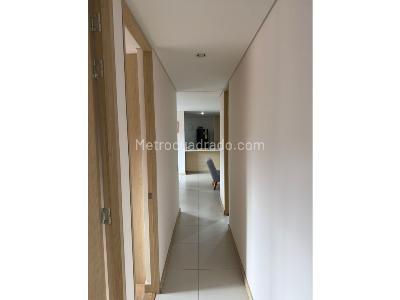 Apartamento de 3 alcobas en venta en Loma De San Jose, Sabaneta, 93 m² · foto 5 de 13
