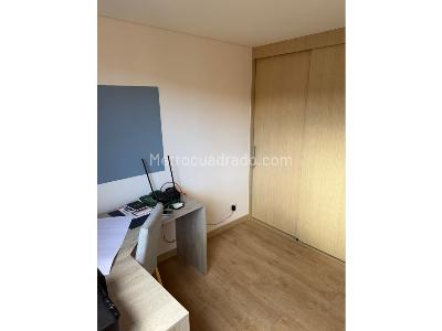 Apartamento de 3 alcobas en venta en Loma De San Jose, Sabaneta, 93 m² · foto 9 de 13