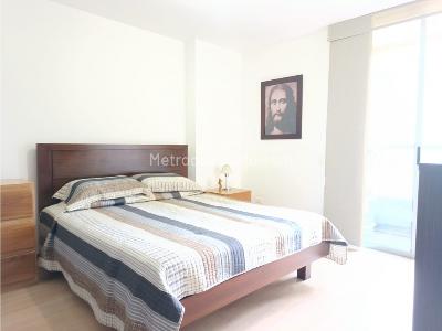 Apartamento de 2 alcobas en venta en Loma De Las Brujas, Envigado, 81 m² · foto 13 de 20