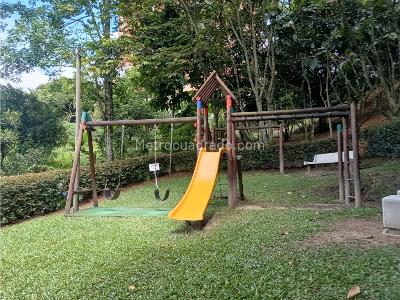Apartamento de 2 alcobas en venta en Loma De Las Brujas, Envigado, 81 m² · foto 20 de 20