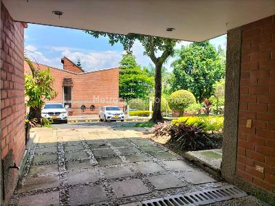 Casa de 3 alcobas en venta en Escobero, Envigado, 147 m² · foto 4 de 20