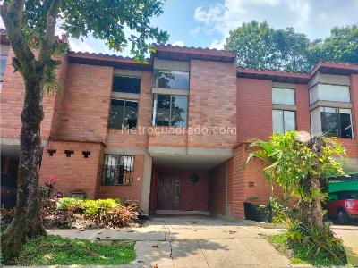 Casa de 3 alcobas en venta en Escobero, Envigado, 147 m² · foto 5 de 20